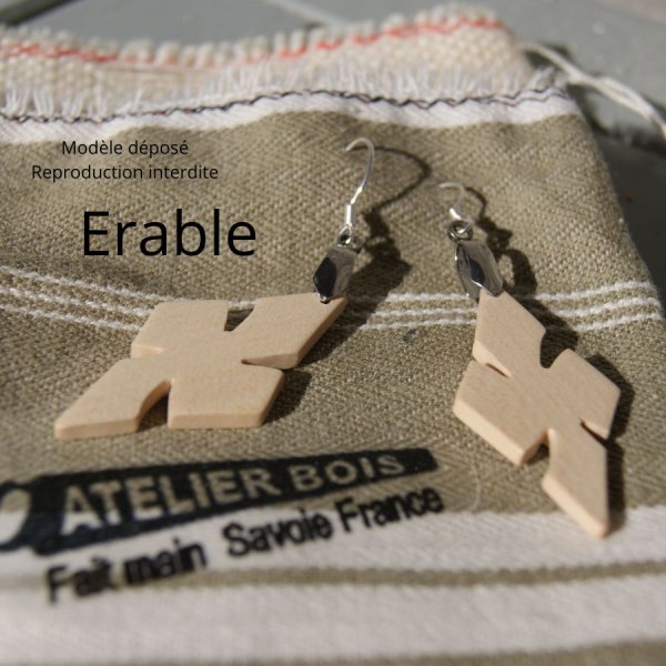 ahorn kors &oslash;reringe etiske tr&aelig; smykker, natur smykker vokset, h&aring;ndlavet