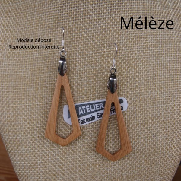 boucle d'oreille polygone ajour&eacute; en bois bijoux &eacute;thique en bois, bijou nature cir&eacute;, fait main