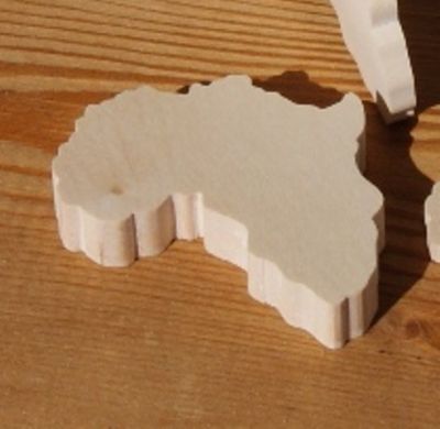 Figurine kort over Afrika ht6cm tyk 7mm massivt ahorntræ håndlavet