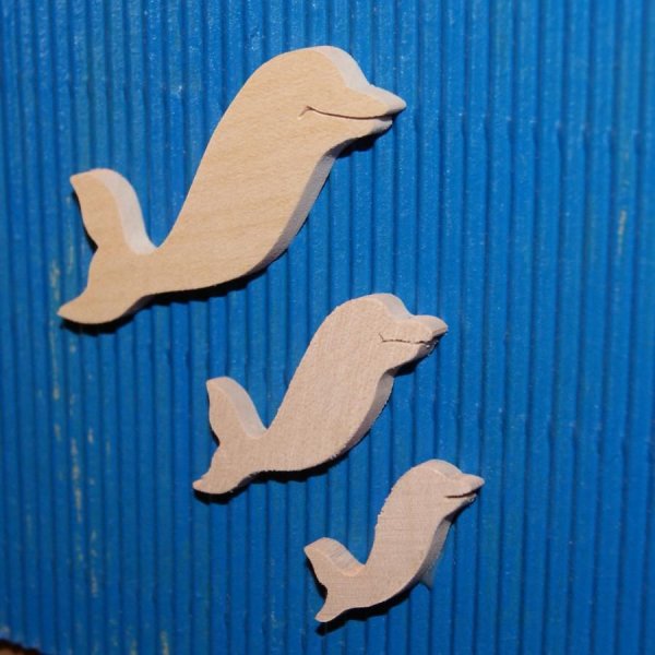 miniature delfin figur 3,5 x 3,7 cm massivt tr&aelig; til maling, tykkelse 3mm, til scrapbooking