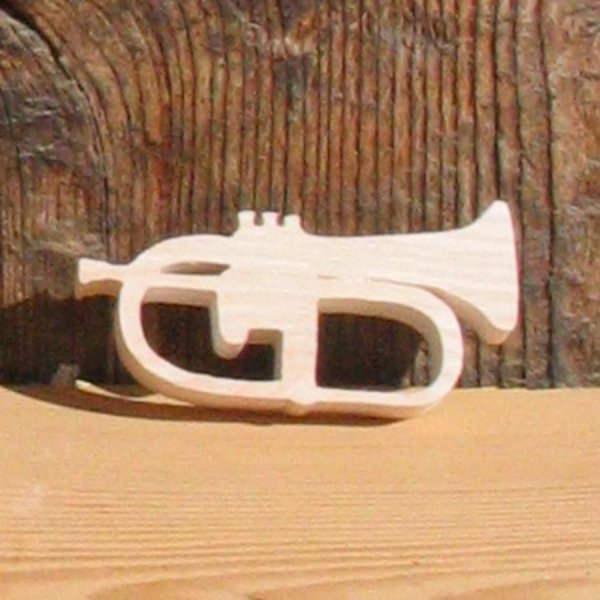 Miniature Bugle figur i massivt tr&aelig;, h&aring;ndlavet