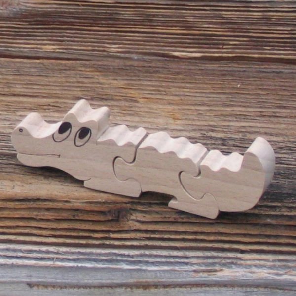 Tr&aelig; puslespil 3 stykker krokodille b&oslash;getr&aelig;, h&aring;ndsk&aring;ret, dyr