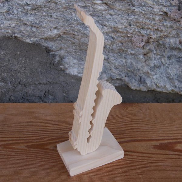 saxofon p&aring; stander, bryllupsbord dekoration